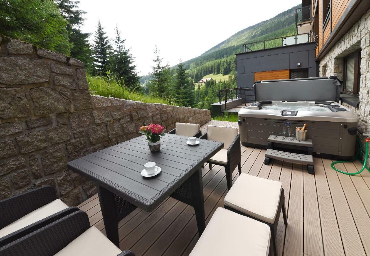 Apartment Adélka 104 with private whirlpool Špindlerŭv Mlýn Extérieur photo